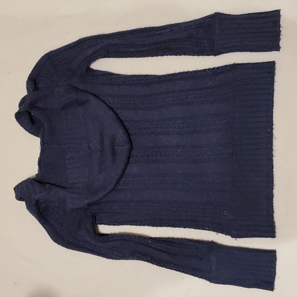 Sweater - Picture 3 of 3